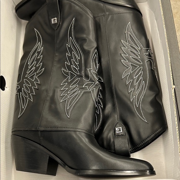 Guess Shoes - Ladies, black size 10 Guess Black Leather Heeled Boots no, no box